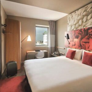 ibis Casa Voyageurs